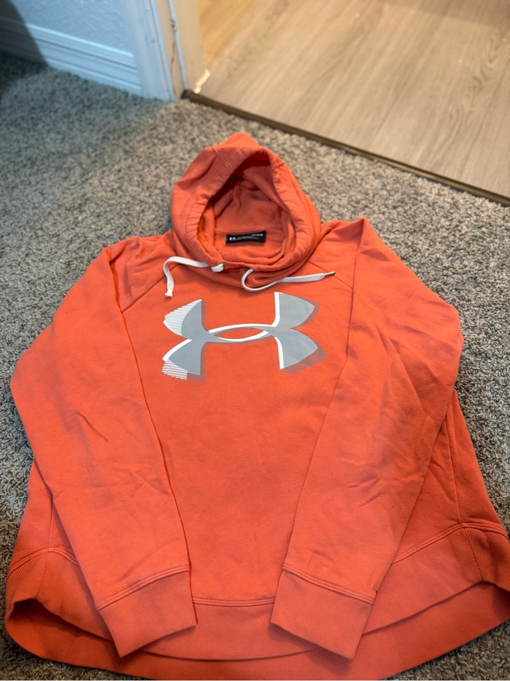 UnderAmour Hoodie Large